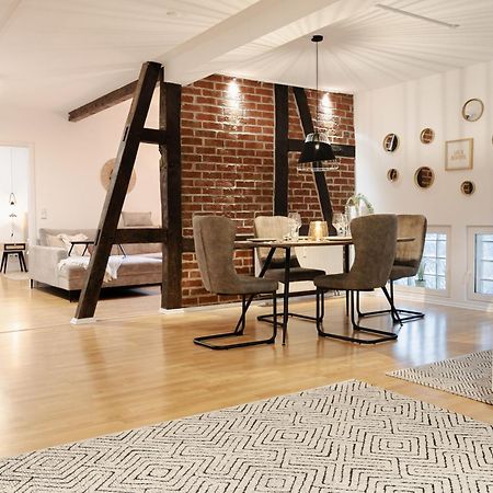 Jasta Homes Altstadt, Zentral, Ueberdachter Parkplatz, Netflix, Vollausstattung, Loft, Modern Und Komfort هاملن المظهر الخارجي الصورة